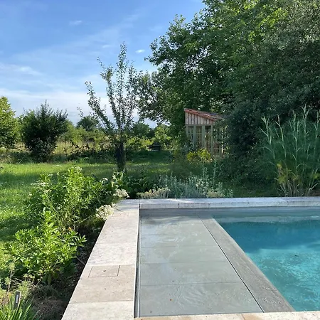 Le Loft Du Chant Du Buc Apartamento *